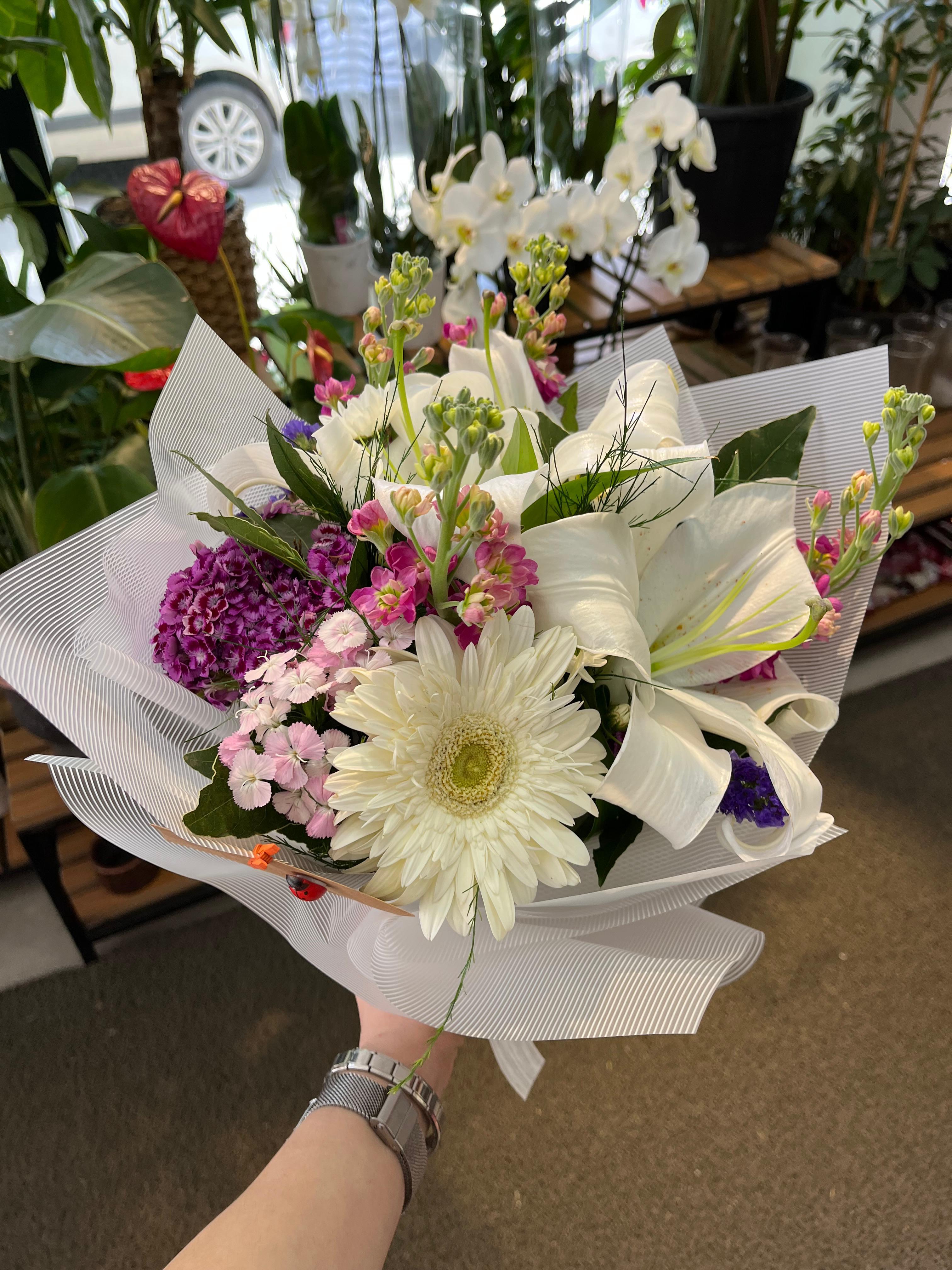 Lilyum Karışık Buket Lilyum Gerbera Kasımpatı